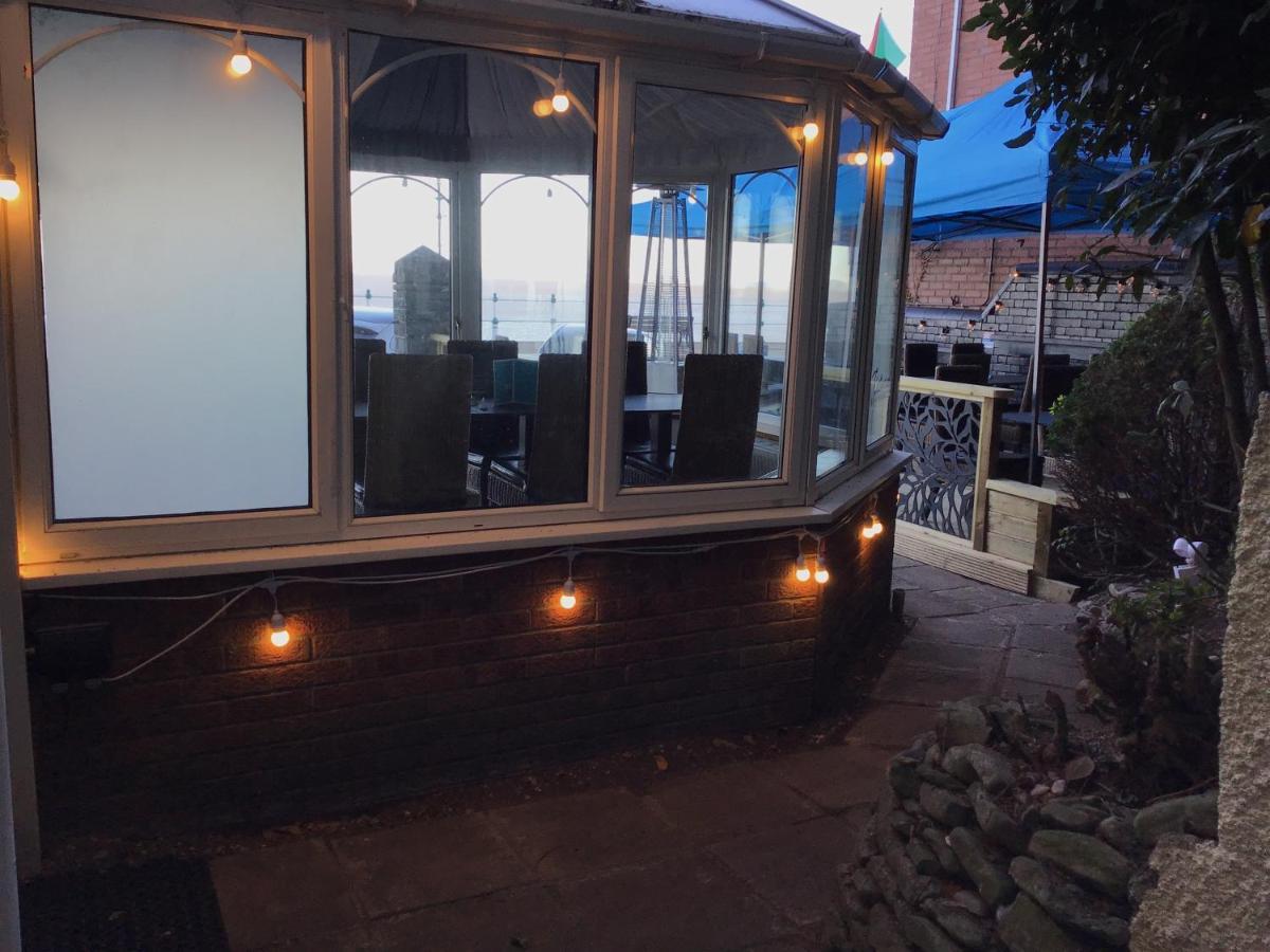 Sids Restaurant And Bar With Rooms Cardiff Exterior foto